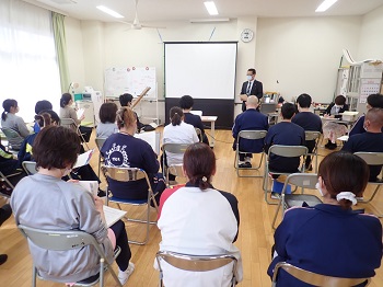 １園長挨拶 (1).JPG